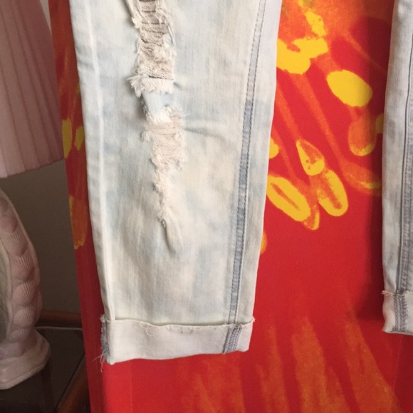 👖HIPPIE LAUNDRY JEANS 👖 - Picture 2 of 3